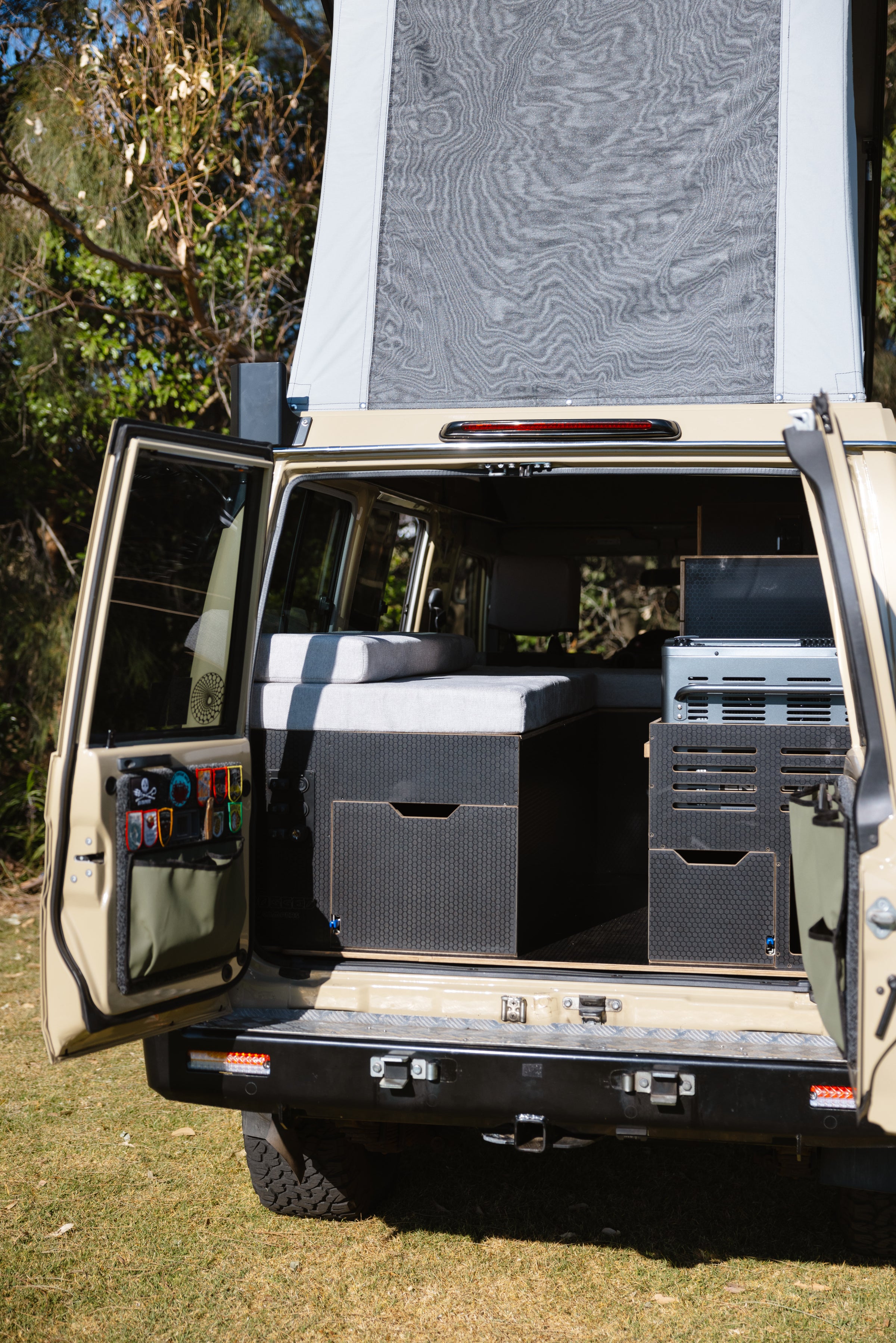 'Amos' Troopy Fitout Kit | Premium Troopcarrier Setup | Dogged Campers