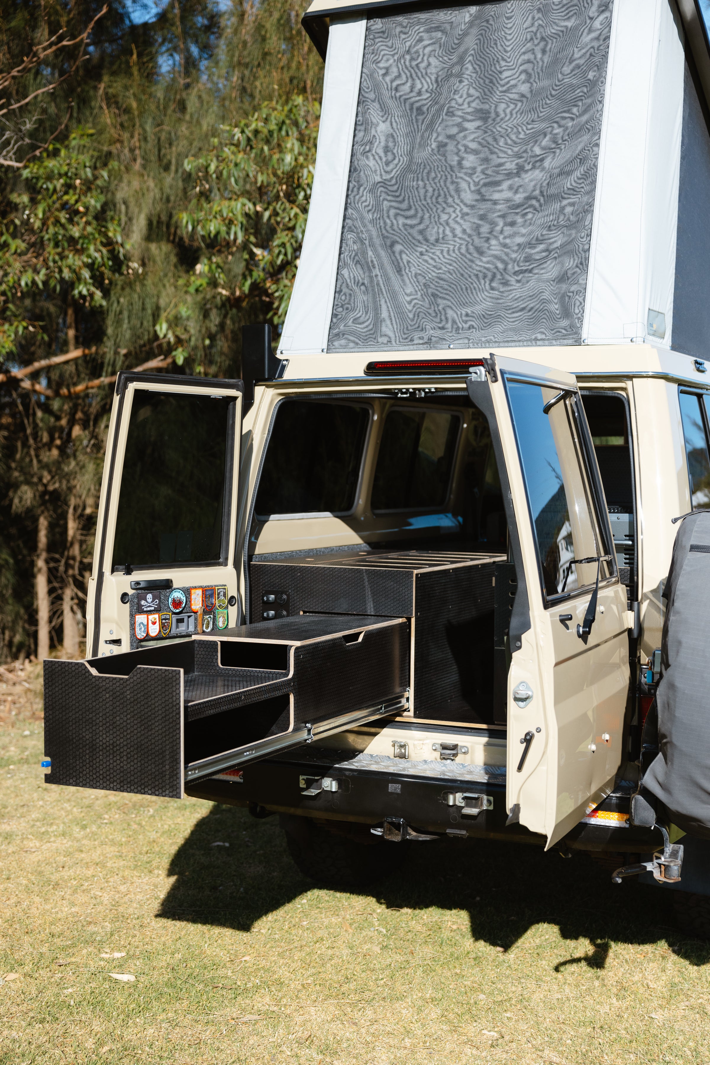 'Amos' Troopy Fitout Kit | Premium Troopcarrier Setup | Dogged Campers